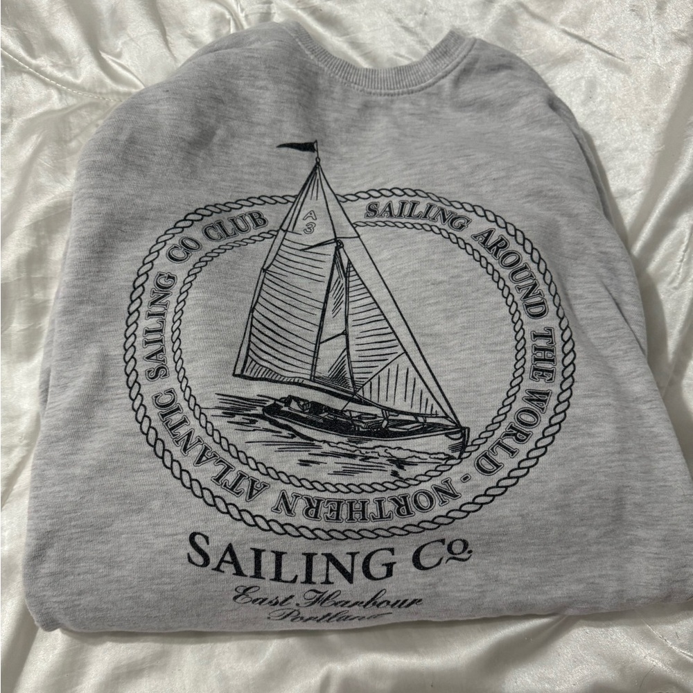 Garage crewneck